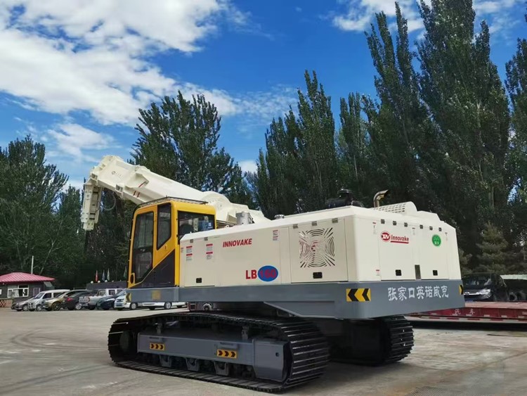 LB120 360°rotary telescopic boom demolition machine